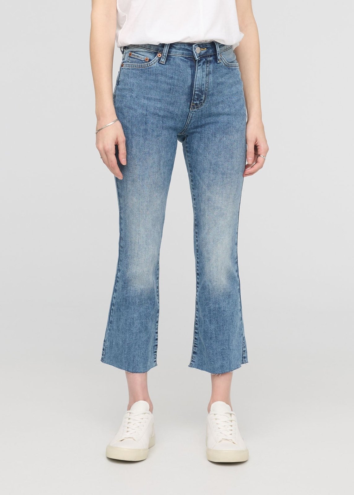 Performance denim kick flare beach blue front